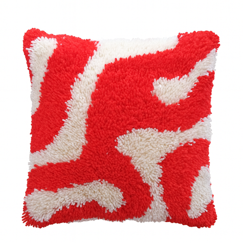 Red Kisses - Latch Hook Cushion Kit