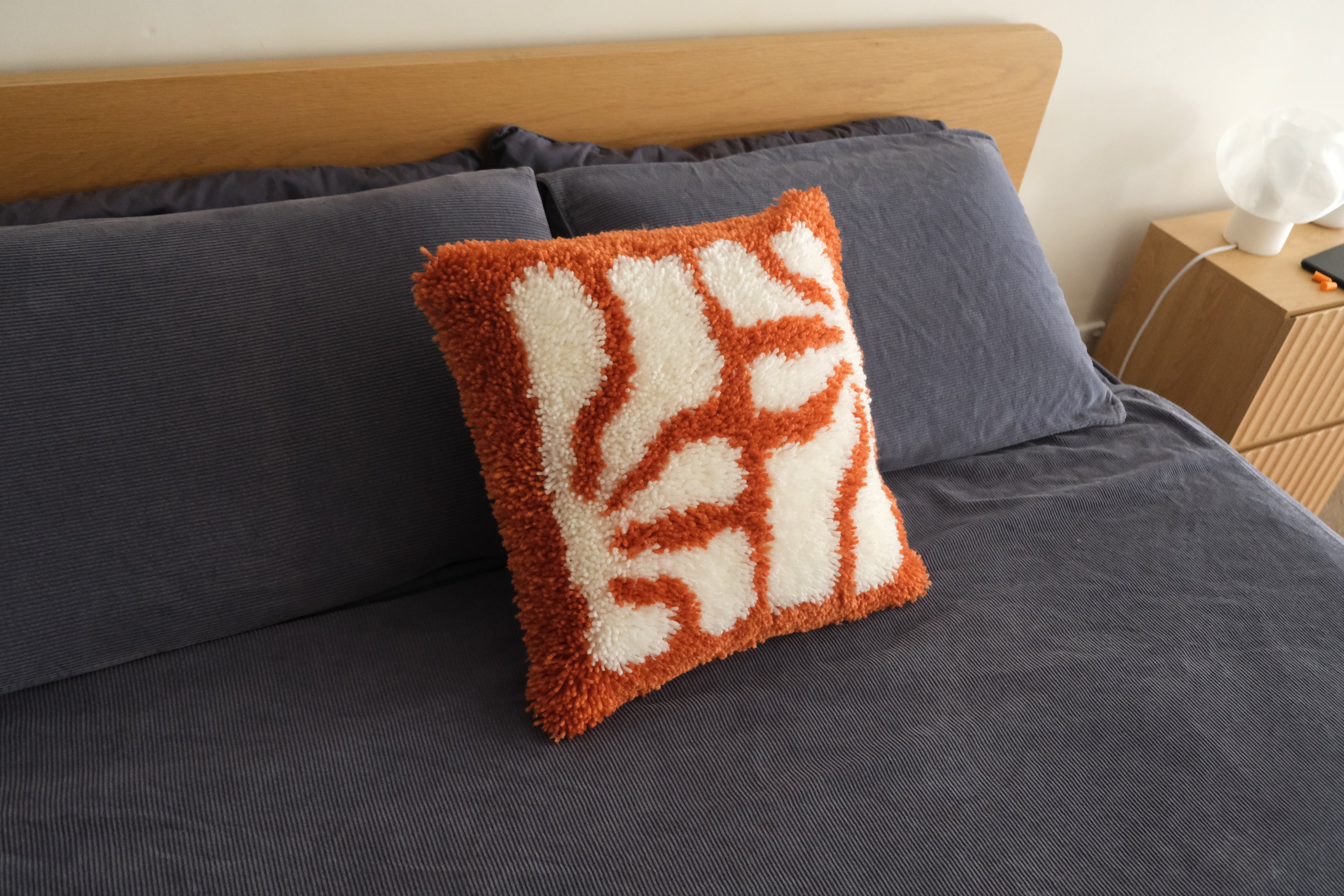 Palms - Latch Hook Cushion Kit